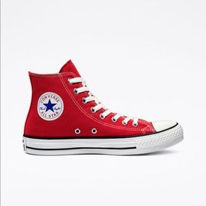 Red Converse - Chuck Taylor All Star Classic